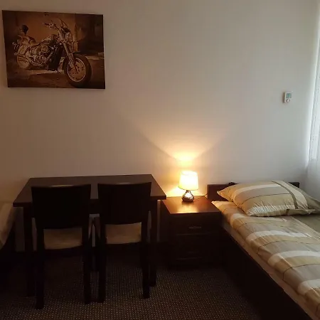 Apartament Parkowy *