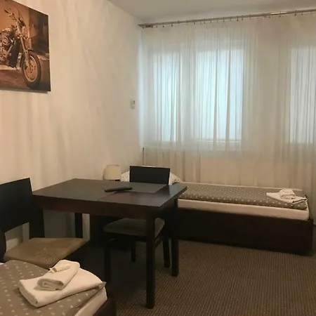 Apartament Parkowy Brwinow